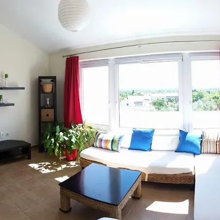 Apartment Nina